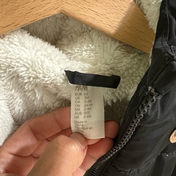 H&M Winter Jumpsuit Romper Size3M - Picture 3 of 8